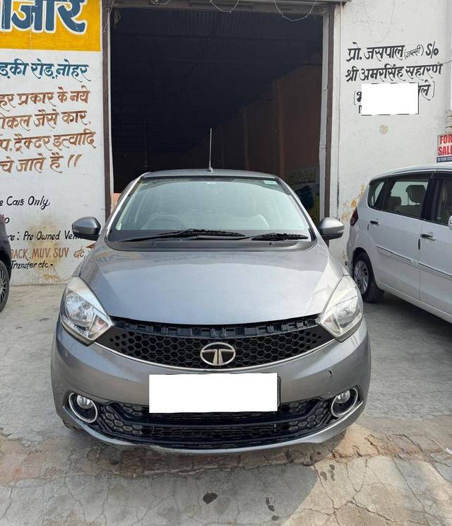 https://images10.gaadi.com/usedcar_image/4237194/original/processed_8df72e88934cdaed17a251f76f88f2b3.jpg?imwidth=6400