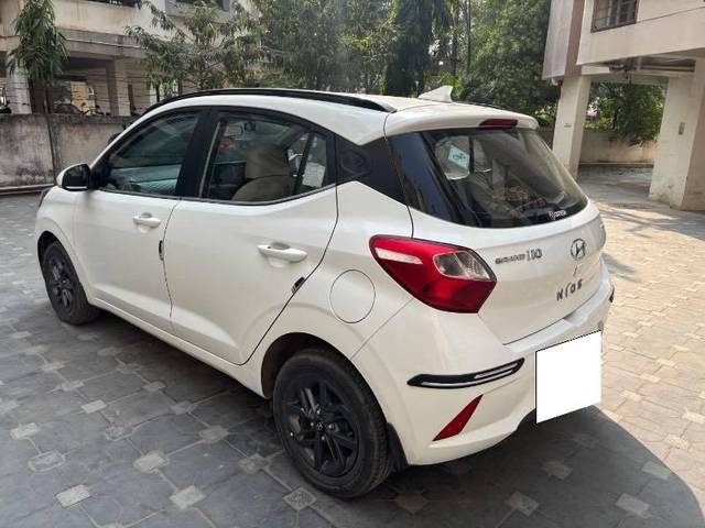 https://images10.gaadi.com/usedcar_image/4237284/original/processed_64990245-5b4e-4665-a364-1182d550d3d7.jpg?imwidth=6402