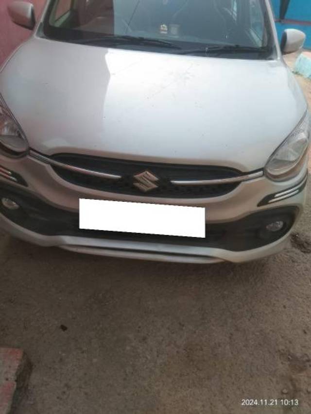 https://images10.gaadi.com/usedcar_image/4237299/original/processed_29d3ad4c-88df-4641-9225-7f868be88309.jpg?imwidth=6402