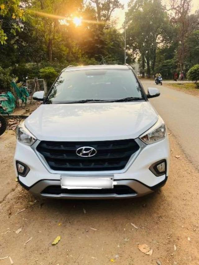 https://images10.gaadi.com/usedcar_image/4237367/original/processed_6c5f6095-8141-4254-bb19-13edf9b550b4.jpeg?imwidth=6402