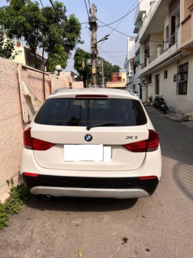 https://images10.gaadi.com/usedcar_image/4237402/original/processed_fc02d4a6-a438-4812-97f8-d564b8f24bd5.jpg?imwidth=6402