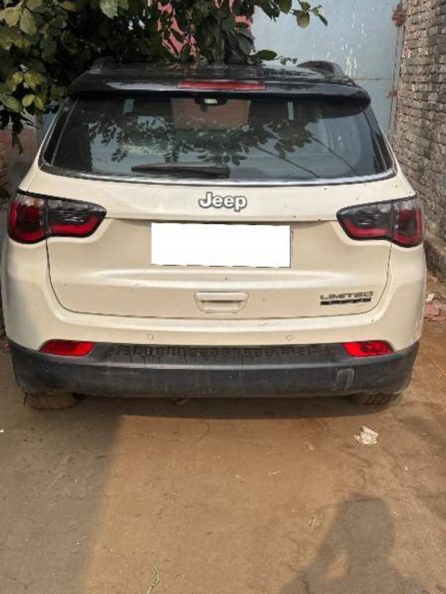 https://images10.gaadi.com/usedcar_image/4237540/original/0ddf12edd3a91e2f25a7b4a3d5d1d6ad.jpg?imwidth=6400