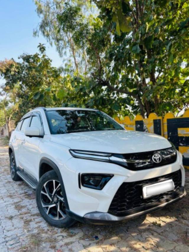 https://images10.gaadi.com/usedcar_image/4237546/original/b047d363602005fe09c06635ed6243f6.jpg?imwidth=6401