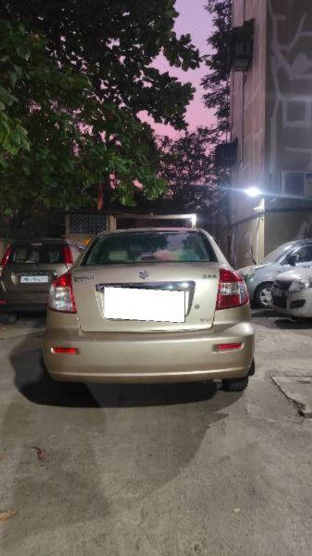 https://images10.gaadi.com/usedcar_image/4237555/original/1da955e78e4218e417bfb1abfb6bbacd.jpg?imwidth=6401