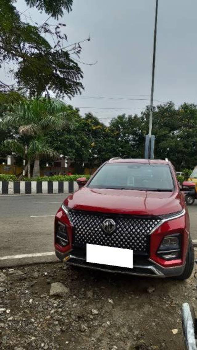 https://images10.gaadi.com/usedcar_image/4237615/original/processed_0f4fa8bf-1a2f-48d0-a1ac-742186e659b3.jpg?imwidth=6400