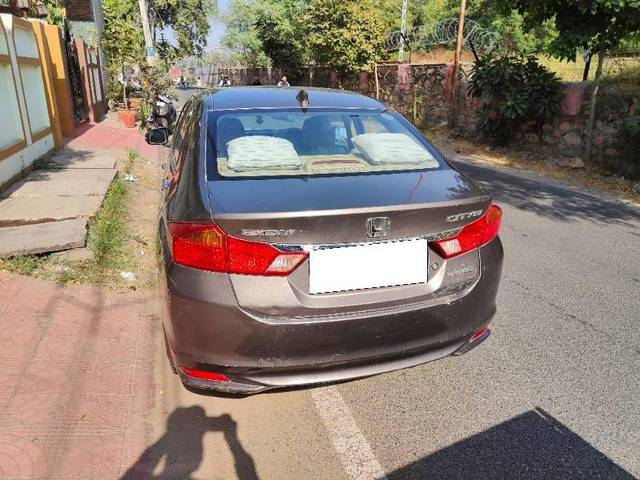 https://images10.gaadi.com/usedcar_image/4237621/original/0809c806b006d713edf57bef9d8ef40f.jpg?imwidth=6401