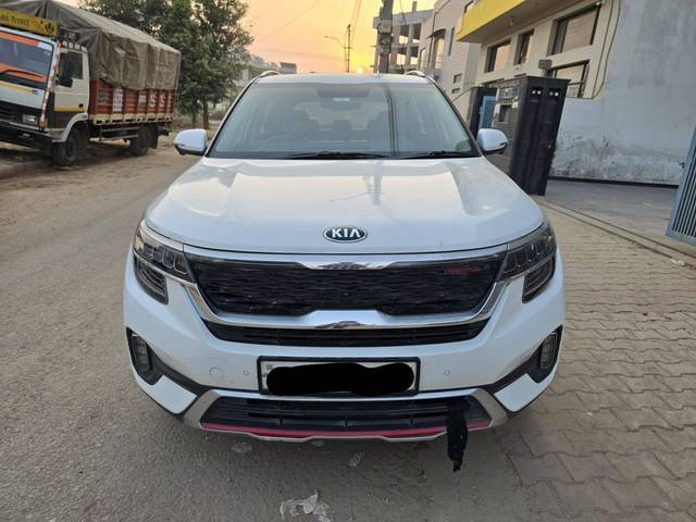 https://images10.gaadi.com/usedcar_image/4237671/original/processed_de2938be1e9065f1a525f8a81e34389a.jpg?imwidth=6400