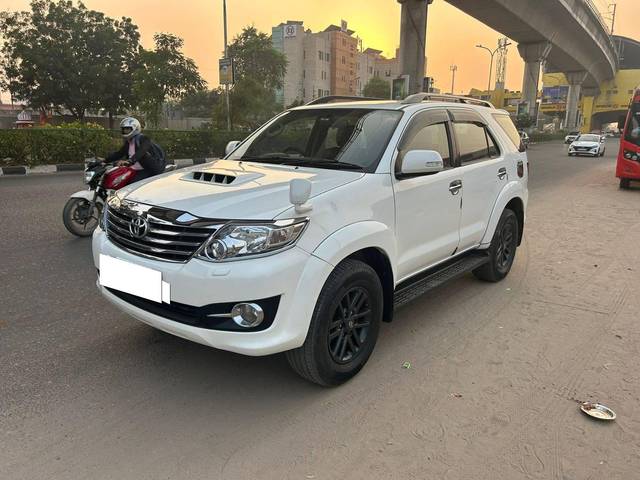 https://images10.gaadi.com/usedcar_image/4237738/original/processed_4f46590e24c363f966ea703ef20df337.jpg?imwidth=6400