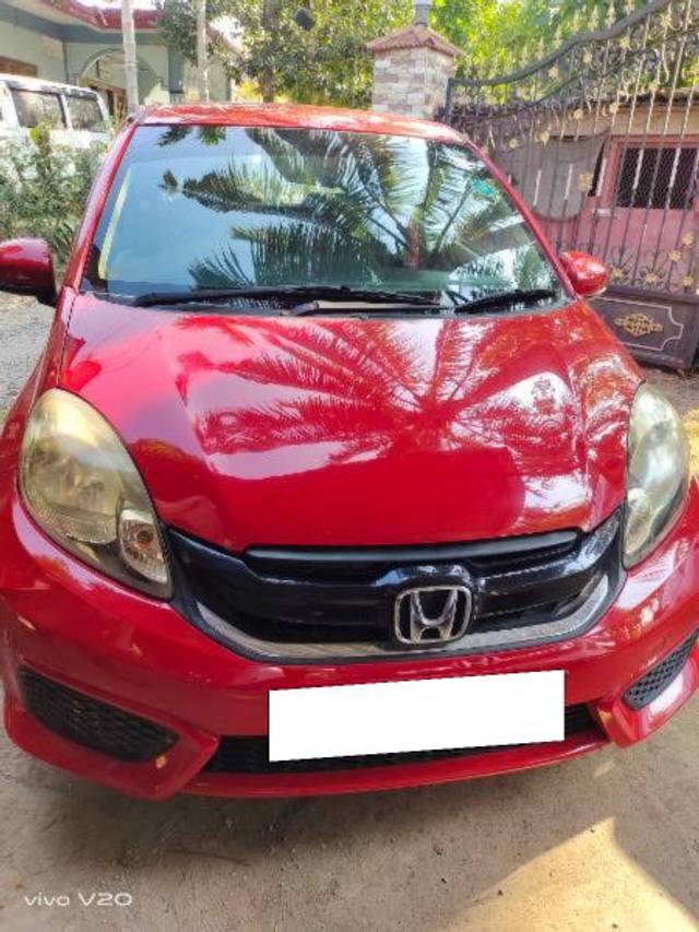 https://images10.gaadi.com/usedcar_image/4237754/original/processed_4a1048b8-1f6d-4234-992a-325e7021578d.jpg?imwidth=6400