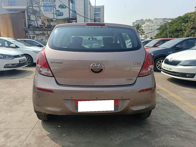 https://images10.gaadi.com/usedcar_image/4237800/original/processed_7ecef9890ffc001837dfe53fe5bb53c9.jpg?imwidth=6402