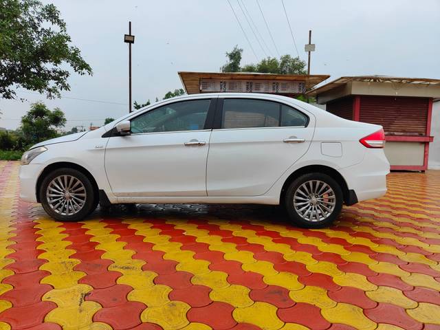 https://images10.gaadi.com/usedcar_image/4237865/original/processed_7b3d9ca0bae8f3818aa134daa243c849.jpg?imwidth=6402