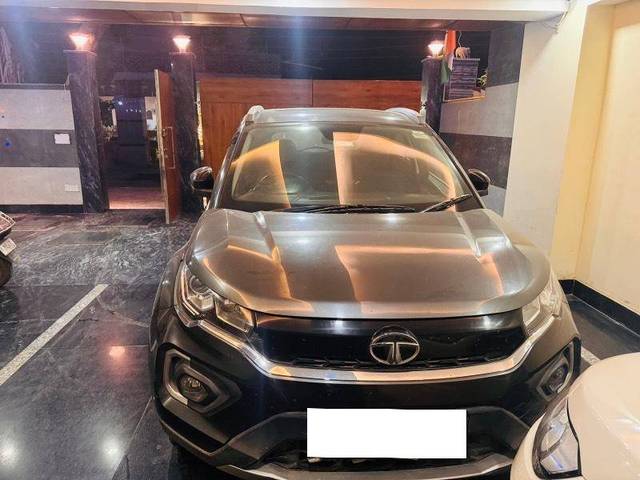 https://images10.gaadi.com/usedcar_image/4237893/original/84655a3c3c636b675f35280aef9aa8dc.jpeg?imwidth=6402