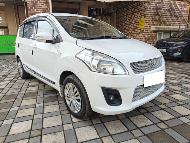 https://images10.gaadi.com/usedcar_image/4237920/original/processed_836af6e752f3ea72f1e2a288b4b80d43.jpg?imwidth=6400