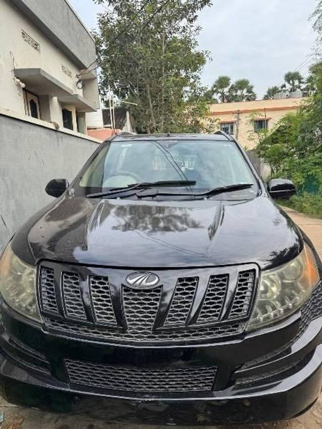 https://images10.gaadi.com/usedcar_image/4237933/original/processed_a3292f3d-05ce-42d8-9a5e-459950f4e7a1.jpeg?imwidth=6400