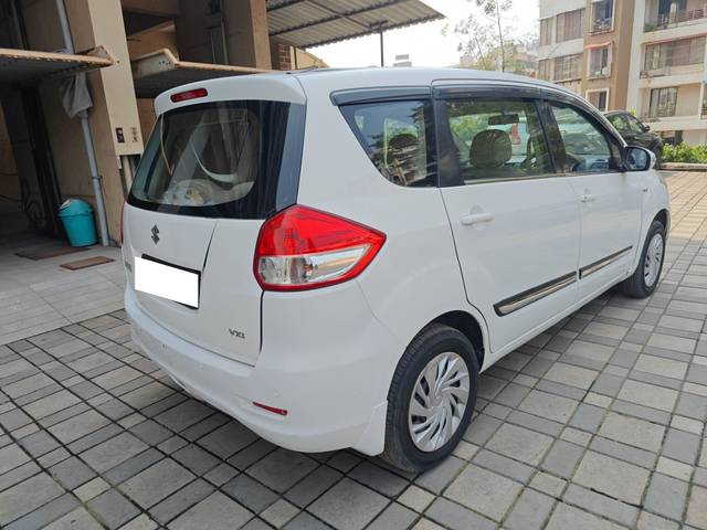 https://images10.gaadi.com/usedcar_image/4237951/original/processed_88f147933bce5c9633a83bdef641fe6c.jpg?imwidth=6402