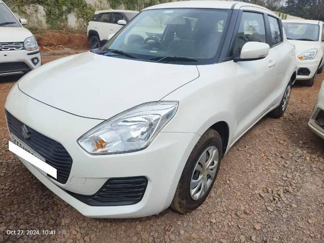 https://images10.gaadi.com/usedcar_image/4237956/original/processed_902d38b1-7e9f-4c36-87f8-0118523b97a6.jpg?imwidth=6400