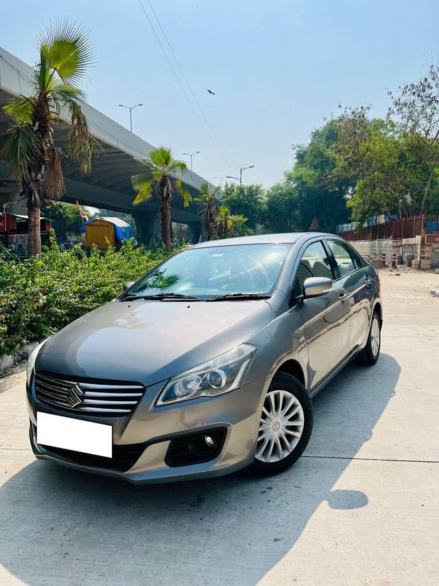 https://images10.gaadi.com/usedcar_image/4238046/original/processed_47ef2ee3a21e5bd6620a7d1f515d9591.jpg?imwidth=6401