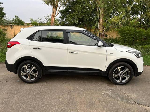 https://images10.gaadi.com/usedcar_image/4238054/original/processed_6f5feeda15ae495be4efb61c7fb5df7a.jpg?imwidth=6401