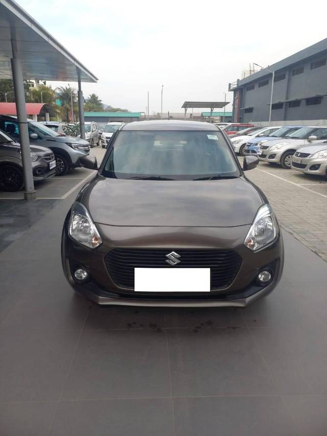 https://images10.gaadi.com/usedcar_image/4238064/original/processed_41fbcffbd394ce086b8f6812cde8fd90.jpeg?imwidth=6400