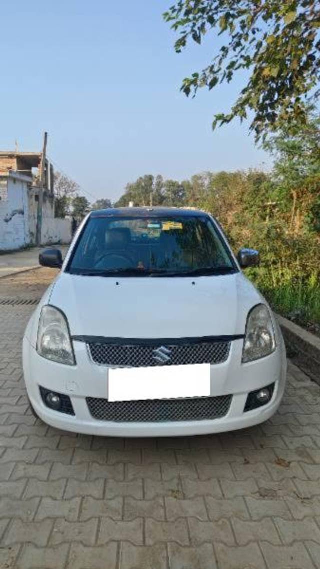 https://images10.gaadi.com/usedcar_image/4238093/original/processed_250eaceb-e938-4b06-bd15-c7ad41e5cf84.jpg?imwidth=6402