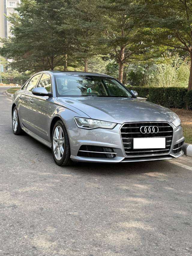 https://images10.gaadi.com/usedcar_image/4238135/original/processed_786c6a5c83512665764a23466d0da24d.jpg?imwidth=6400