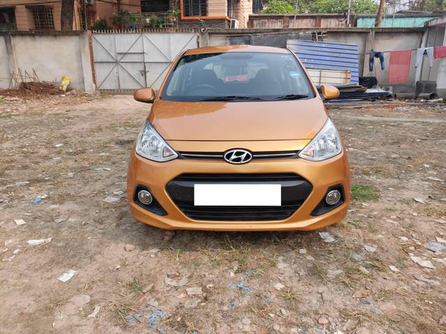 https://images10.gaadi.com/usedcar_image/4238142/original/processed_dcccf9cc44edf9a2cdaecf23d3cb4954.jpg?imwidth=6400