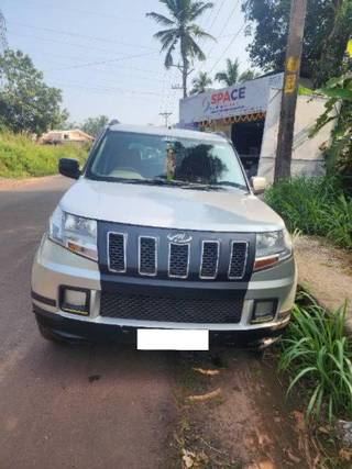 Mahindra TUV 300 2015-2019 Mahindra TUV 300 T6