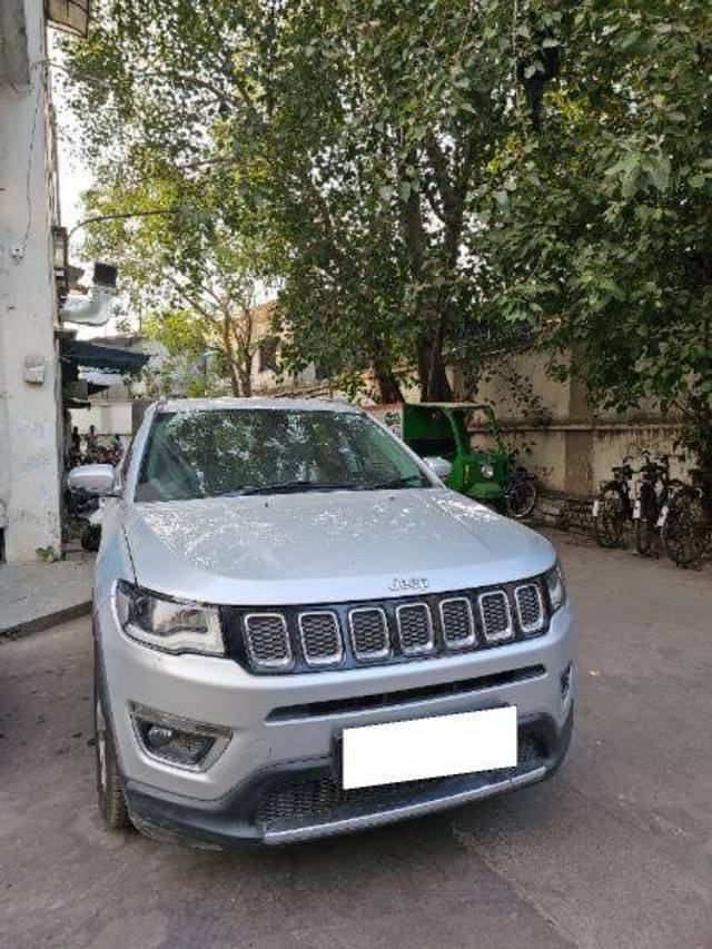 https://images10.gaadi.com/usedcar_image/4238221/original/721844b8bcf14c6fc113675e5fac0317.jpg?imwidth=6400