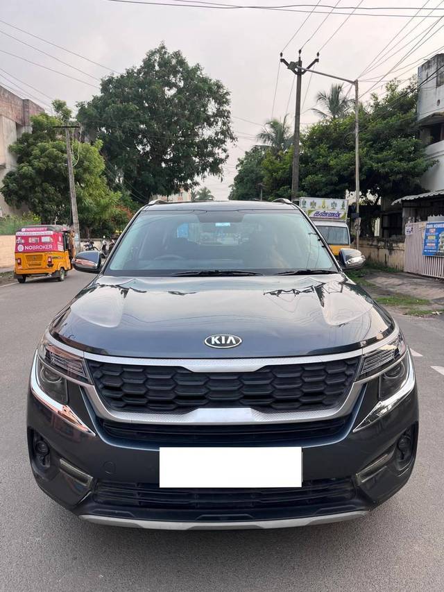 https://images10.gaadi.com/usedcar_image/4238265/original/processed_d527ddeaddbe76cfbc463594cbf134c0.jpg?imwidth=6400