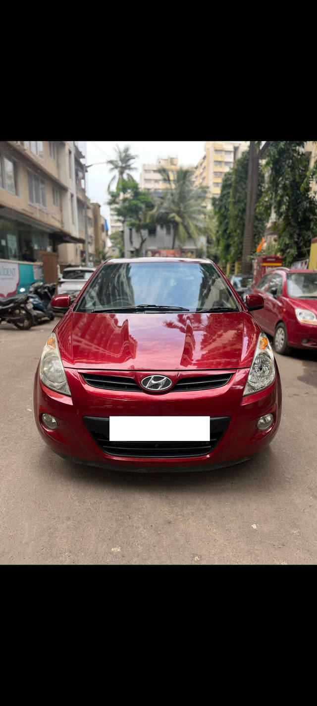 https://images10.gaadi.com/usedcar_image/4238277/original/processed_aed0a9bcd597dcacc536617ba028d212.png?imwidth=6401