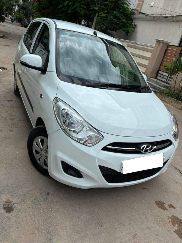 https://images10.gaadi.com/usedcar_image/4238333/original/processed_069f38b17eec9b457df490c5e7f58a6c.jpg?imwidth=6400