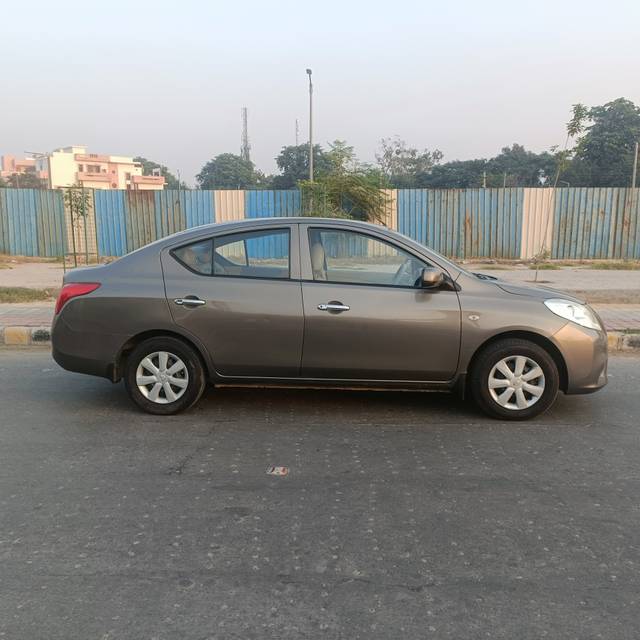 https://images10.gaadi.com/usedcar_image/4238403/original/bd531c3d0e2d3302ff078c6b59a223f4.jpg?imwidth=6401