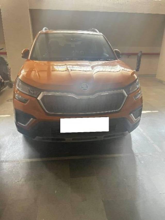 https://images10.gaadi.com/usedcar_image/4238624/original/processed_ee027a2c-d4db-4666-a316-b5bb169c5067.jpg?imwidth=6400