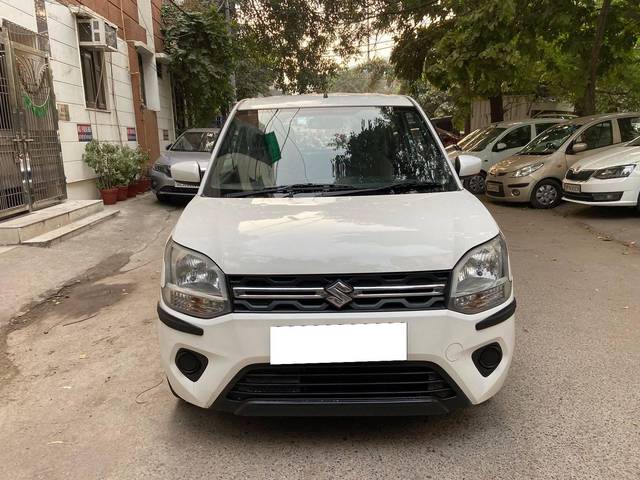 https://images10.gaadi.com/usedcar_image/4238631/original/processed_d78dabf637e7e746c9cc4f152b456151.jpeg?imwidth=6400