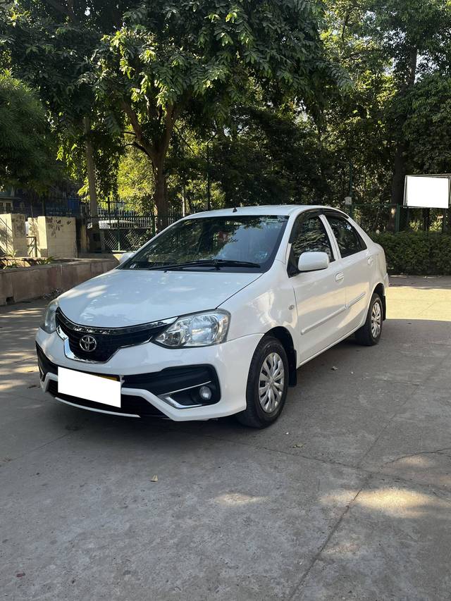 https://images10.gaadi.com/usedcar_image/4238633/original/processed_50cd51376dd5ecb2069bd29f814d1ff7.jpeg?imwidth=6400