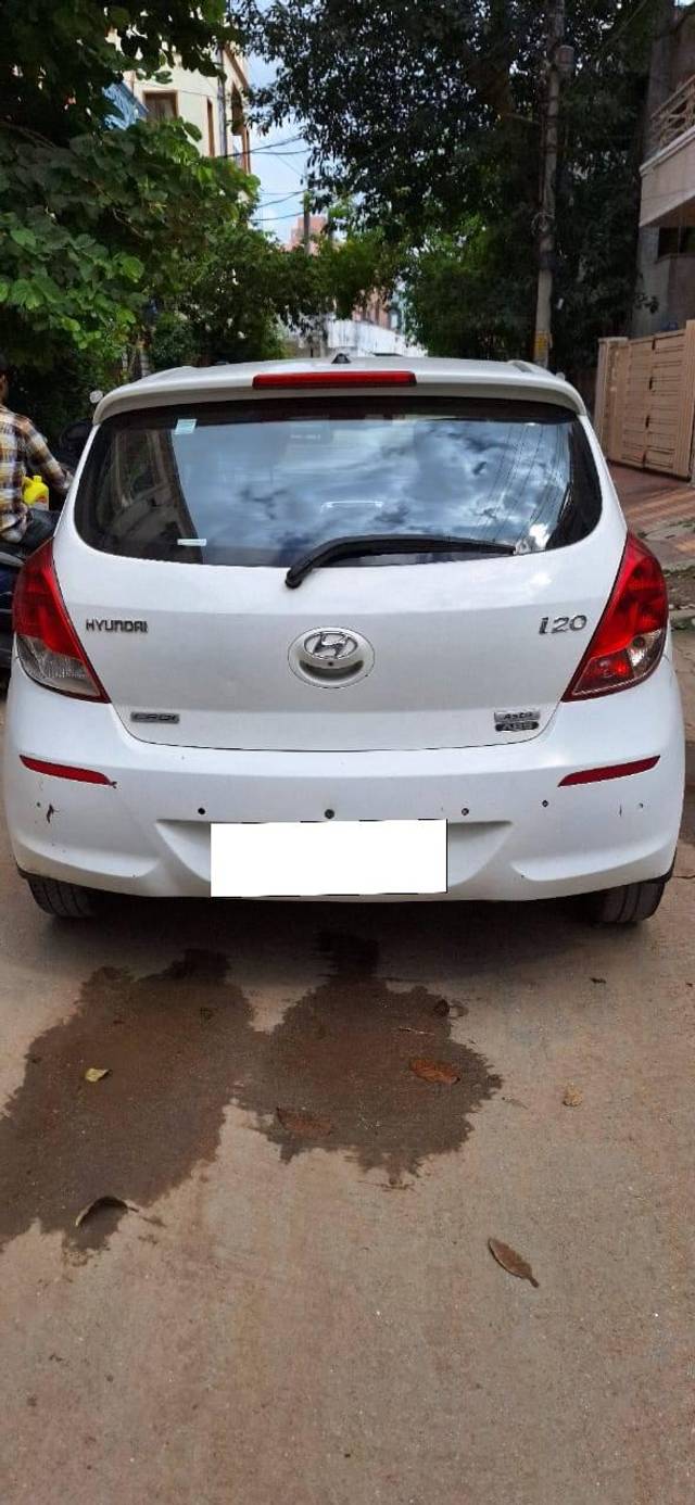 https://images10.gaadi.com/usedcar_image/4238675/original/processed_5dc0d1086a2c2f847e0e97b1283f9765.jpg?imwidth=6401