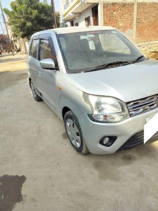 https://images10.gaadi.com/usedcar_image/4238837/original/processed_5298159c-39ab-4875-86dd-cb7e298ce7b7.jpg?imwidth=6400