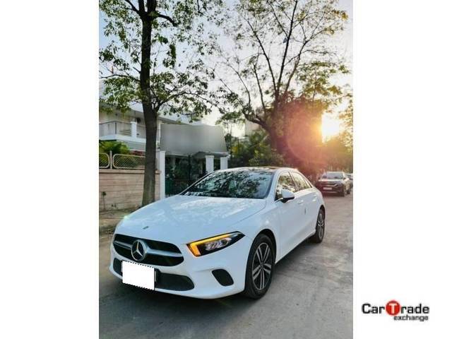 https://images10.gaadi.com/usedcar_image/4238874/original/processed_63c860388abc494c41c597871edea7c8.jpg?imwidth=6400