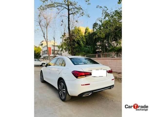 https://images10.gaadi.com/usedcar_image/4238874/original/processed_f108eb3595b6b312d1248ac773949113.jpg?imwidth=6402