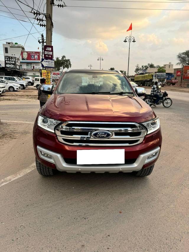 https://images10.gaadi.com/usedcar_image/4238903/original/processed_ffc274c5c5e53331c51132b6f42716c2.jpg?imwidth=6402