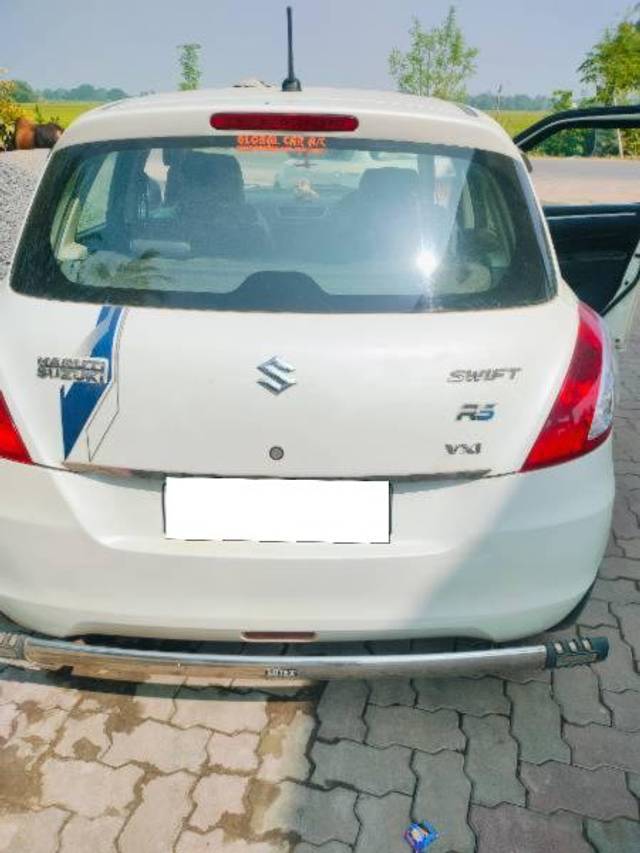 https://images10.gaadi.com/usedcar_image/4238922/original/processed_0b16b893-c18d-4ab7-99d7-de9e44d6e8b2.jpg?imwidth=6401