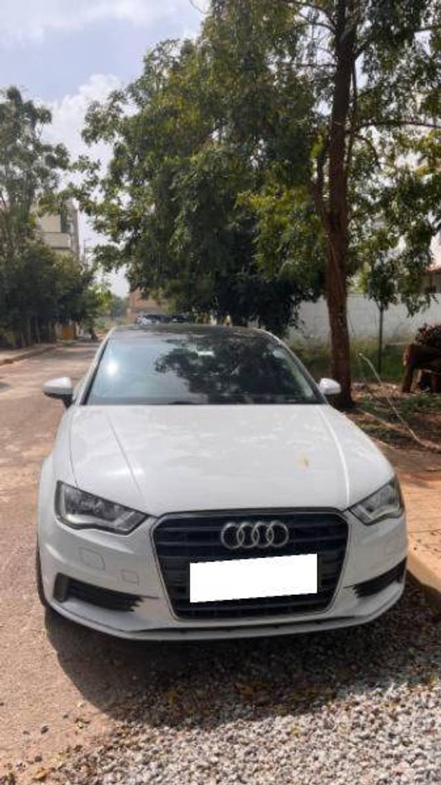 https://images10.gaadi.com/usedcar_image/4238995/original/75747fcba01f4c7fd60e29edcb2bc9ce.jpeg?imwidth=6400