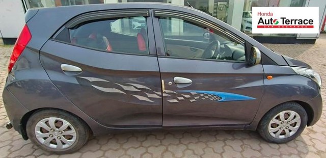 Second-hand 2014 Hyundai EON Magna Plus for sale in Bhubaneswar-3