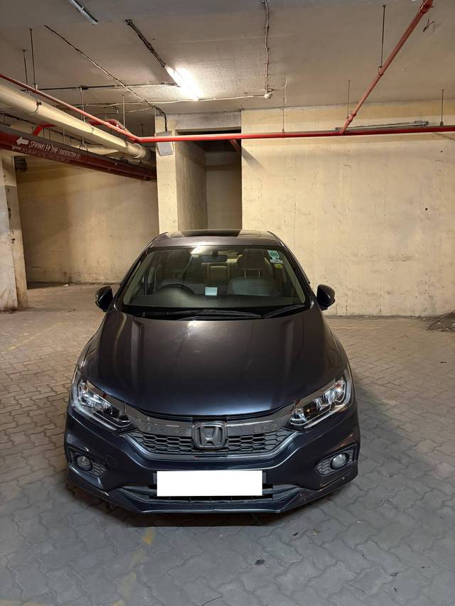 https://images10.gaadi.com/usedcar_image/4239062/original/9bb0dc1c5a9bfc8d258cc570c3cbb66f.jpg?imwidth=6400