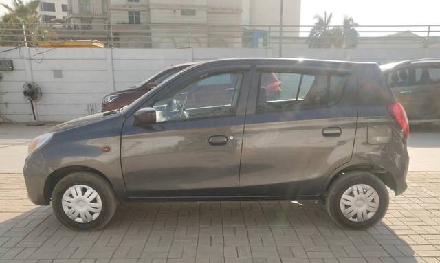 https://images10.gaadi.com/usedcar_image/4239162/original/26330d941fa9029795aed8adc57eb989.jpg?imwidth=6400