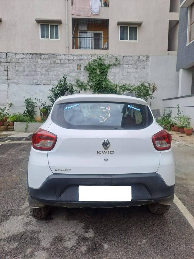 https://images10.gaadi.com/usedcar_image/4239175/original/processed_13edb36662ae0ce6f4df7a5e7444930f.jpg?imwidth=6402