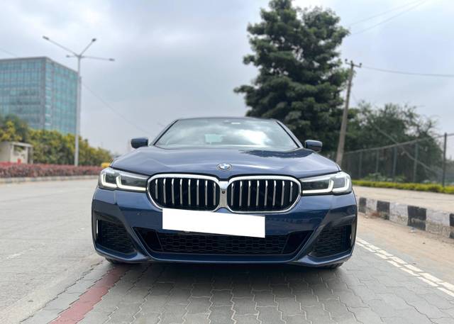 https://images10.gaadi.com/usedcar_image/4239226/original/processed_8887c18a29fca4962ee5754e9cc6dad9.jpg?imwidth=6400