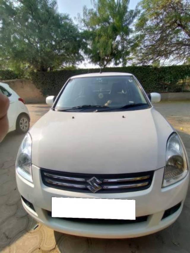 https://images10.gaadi.com/usedcar_image/4239232/original/processed_b717e62d-d563-46c9-a985-a05fc73d24cc.jpg?imwidth=6402