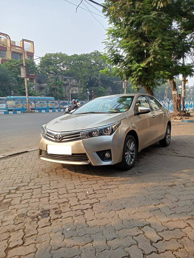 https://images10.gaadi.com/usedcar_image/4239343/original/processed_0e8375aac9dcab401f8f0af898821467.jpg?imwidth=6402