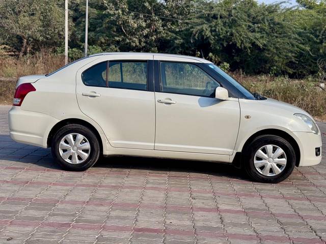 https://images10.gaadi.com/usedcar_image/4239376/original/eaa1279e693fbb69e360ff355d32aa58.jpg?imwidth=6401